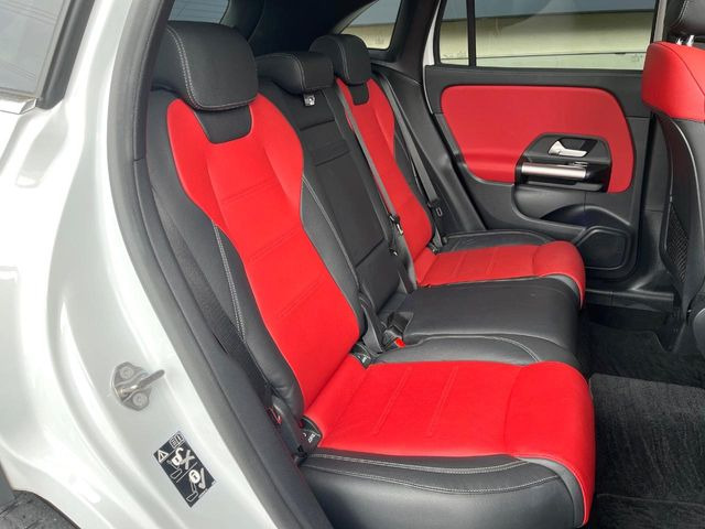 ���㕔���Ȃ��C�ɂȂ�悤�ȃL�Y�E�����ւ��蓙�A�傫�ȃ_���[�W�͂Ȃ��A�ǍD�ȏ�Ԃł��B