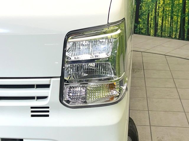 �yLED�w�b�h���C�g�z���V����ԑ��s�����ǍD�Ȏ��E���m�ۂ����S���ĉ^�]�ł��鍂�P�xLED�w�b�h���C�g�𑕔�!�_�����x�������A����d�͂��}�����Ă��܂��B