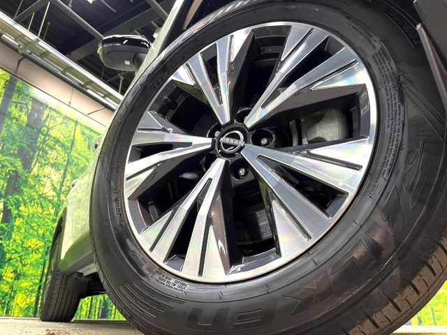 �y����18�C���`�A���~�z�C�[���z�O�ςɃ}�b�`���������A���~�z�C�[���𑕒����Ă���܂��B�e��ЊO�A���~�z�C�[����A�X�^�b�h���X�^�C�����戵�����Ă���܂��B���񂲑��k����������