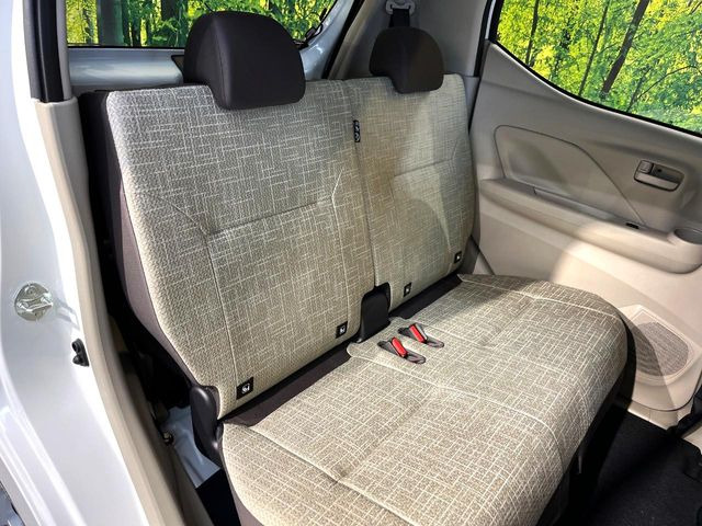 ���i���ȃI���W�i���t���A�}�b�g���I�v�V�����ɂĂ��p�ӂ��Ă���܂��B���D���ȃf�U�C����J���[�����Ԃɍ��킹�đI��ł����������Ƃ��ł��܂���