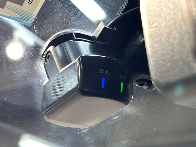 �y�h���C�u���R�[�_�[�z�h���C�u���R�[�_�[����!���s���͂������A������^�]�⎖�̂ɑ��������ہA�f���ŋL�^���A����̃��X�N�ɔ����܂��B���L�^�pSD�J�[�h�͂��q�l�����g�ł��������������K�v������܂��B