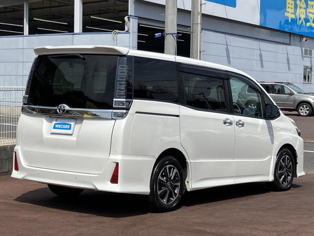 ヴォクシー2.0 ZS 煌III