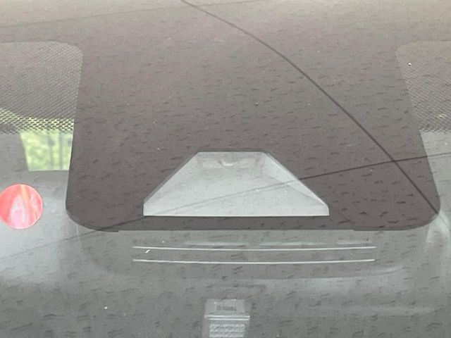 �y�g���^�Z�[�t�e�B�Z���X�z���s���ɑO���̎ԗ�����F�����A�Փ˂������Ȏ��͌x��ƃu���[�L�ŏՓˉ���Ɣ�Q�y�����A�V�X�g�B�����S�Ƀh���C�u�����y���݂��������܂��B