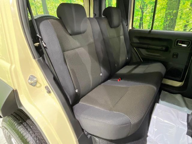 ���i���ȃI���W�i���t���A�}�b�g���I�v�V�����ɂĂ��p�ӂ��Ă���܂��B���D���ȃf�U�C����J���[�����Ԃɍ��킹�đI��ł����������Ƃ��ł��܂���