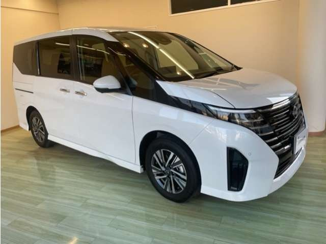 セレナ1.4 e-POWER ハイウェイスターV