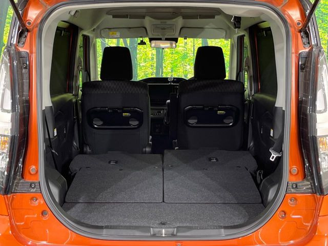 ���i�̂���������ʋ΁A���}���ɏ\���ȉ׎��X�y�[�X���m�ۂ��Ă���܂��B�Z�J���h�V�[�g��|���ƁA�傫�ȉו��̐ύڂ��\�ł���