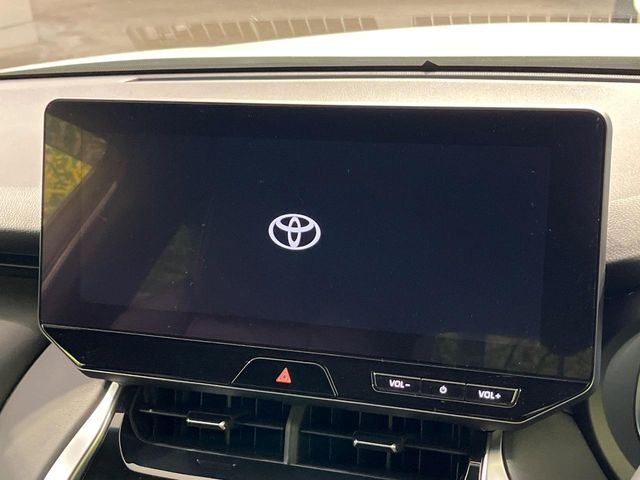 【12.3インチワイドナビ】高級感とインパクトのある大型ワイドナビを装備。各種オーディオ操作はもちろん、横長ワイド画面でのマップ2分割表示など、利便性も高いナビです♪