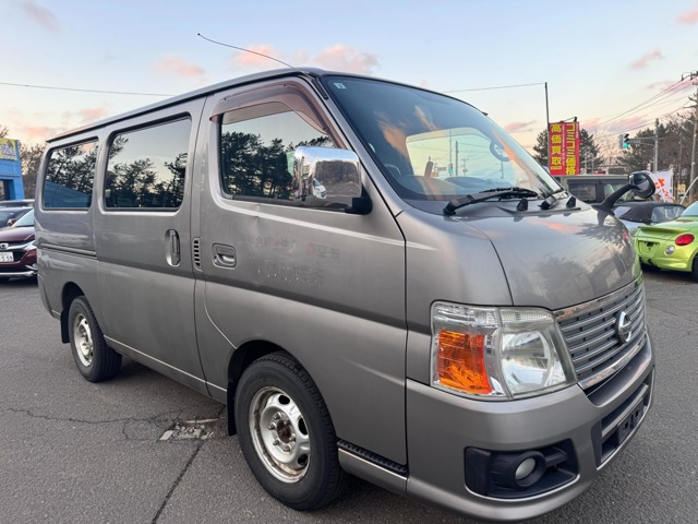 キャラバン3.0 DX ロング VリミテッドII ディーゼル 4WD