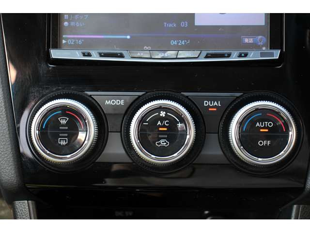 �I�[�g�G�A�R��