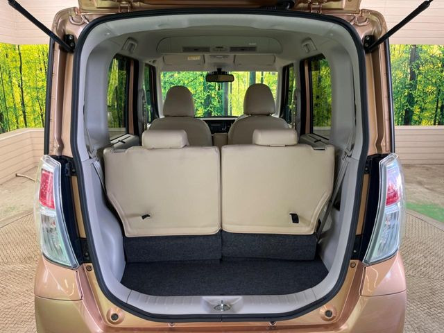 ���i�̂���������ʋ΁A���}���ɏ\���ȉ׎��X�y�[�X���m�ۂ��Ă���܂��B�Z�J���h�V�[�g��|���ƁA�傫�ȉו��̐ύڂ��\�ł���