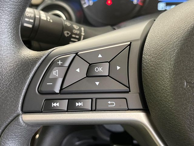 �y�X�e�A�����O�X�C�b�`�z�^�]���A�O������ڐ������炷���ƂȂ��A�I�[�f�B�I���̑��삪�\�ȕ֗��@�\!���S&���K�ȃh���C�u�����o���Ă���܂���