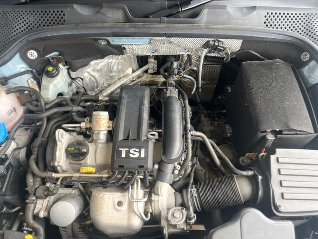 �����X�ł́A�e���[�J�[�̐�p�f�f�e�X�^�[�𓱓��B���Ǝ��i�����e�N�j�J���X�^�b�t���풓���Ă���܂��̂ŁA������̍ۂɂ����S���Ă����p���������܂��B