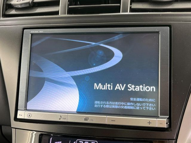 �y�����i�r�z�l�C�̏����i�r�𑕔����Ă���܂��B�i�r�̎g���₷���͂������A�I�[�f�B�I�@�\���[��!�L�����v�◷�s�͂������A�ʋ΂┃�����ȂǕ��i�̃h���C�u���y�����Ȃ�͂���