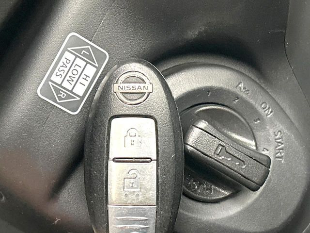 �y�C���e���W�F���g�L�[�z�J�o����|�P�b�g�ɓ��ꂽ�܂܂ł��h�A�̎{���E�������\�ȃX�}�[�g�L�[�𑕔��B�G���W���̃I���E�I�t�����J�M�����o���K�v����������Ƃ��Ă��֗��ł���