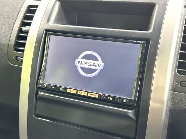 �y�����i�r�z�l�C�̏����i�r�𑕔����Ă���܂��B�i�r�̎g���₷���͂������A�I�[�f�B�I�@�\���[��!�L�����v�◷�s�͂������A�ʋ΂┃�����ȂǕ��i�̃h���C�u���y�����Ȃ�͂���