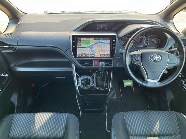 ヴォクシー2.0 ZS 煌