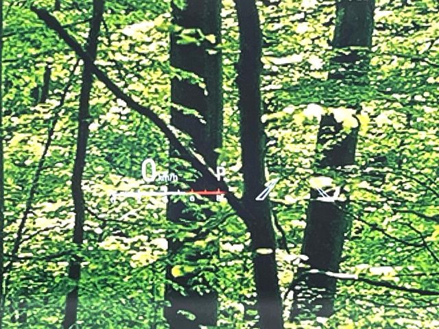 �y�J���[�w�b�h�A�b�v�f�B�X�v���C�z���݂̑��x�⑖�s�����f�W�^���\���ŉ^�]�ȑO���̃K���X�ɓ��e!�J���[�t���Ŏ��F���������A�^�]���ڐ������炳���K�v�ȏ����m�F�ł���̂łƂ��Ă��֗��ň��S!