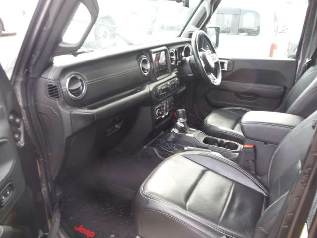 25�N�ȏ�ɓn��L�x�Ȍo���Ǝ��тŁA���q�l�̃J�[���C�t�𐽐S���ӂ�������ƃT�|�[�g�������܂�!