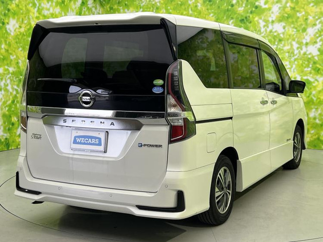 セレナ1.2 e-POWER ハイウェイスターV