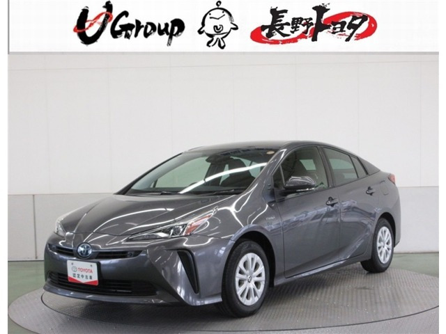 プリウス1.8 S E-Four 4WD