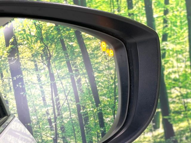 �y�u���C���h�X�|�b�g���j�^�����O�z���s���A�h�A�~���[�̎��p�ɂȂ�₷���ӏ��Ɍ㑱�Ԃ��ڋ߂���ƃT�C�h�~���[�t�߂Ɍx����\���A�h���C�o�[�ɒ��ӊ��N�����Ă���܂��B