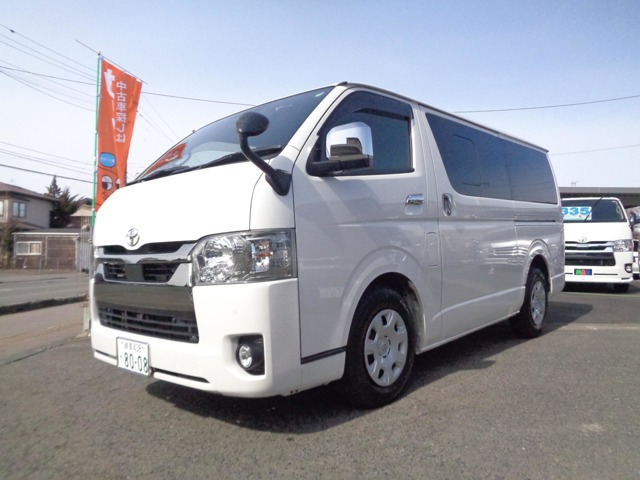 ハイエースバン