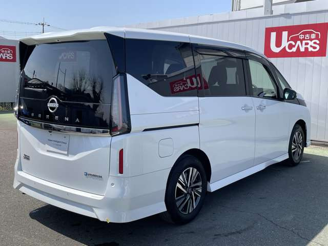 セレナ1.4 e-POWER ハイウェイスターV