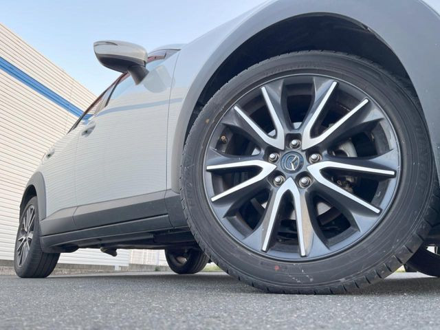 �y�����A���~�z�C�[���z�O�ςɃ}�b�`���������A���~�z�C�[���𑕒����Ă���܂��B�e��ЊO�A���~�z�C�[����A�X�^�b�h���X�^�C�����戵�����Ă���܂��B���񂲑��k����������