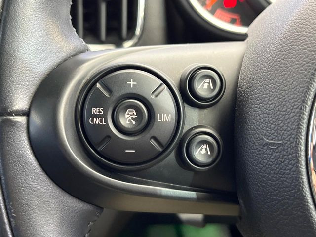 �����[�_�[�N���[�Y�R���g���[��:�O�̎ԂƂ̎Ԋԋ��������ɂƂ�A��葬�x�Ŏ������s���Ă���鎟����̃N���[�Y�R���g���[��!��ɍ������H�⎩���Ԑ�p���H�Ŏg�p����֗��ȋ@�\�ł�!