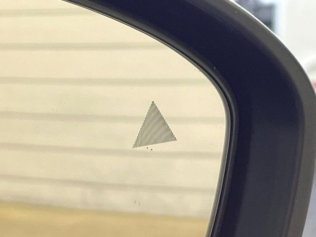 �y������p���m�z���s���A�h�A�~���[�̎��p�ɂȂ�₷���ӏ��Ɍ㑱�Ԃ��ڋ߂���ƃT�C�h�~���[�t�߂Ɍx����\���A�h���C�o�[�ɒ��ӊ��N�����Ă���܂��B