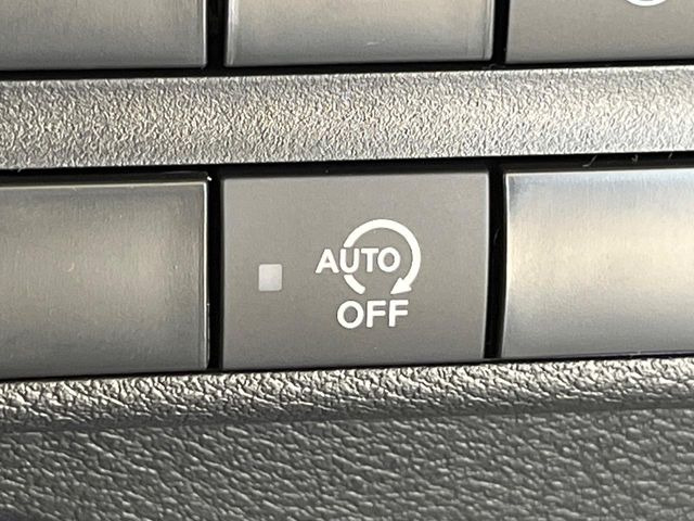 �y�A�C�h�����O�X�g�b�v�z�ԐM����a�؂Œ�Ԃ����ۂɃG���W�����~���A���ʂȔR���̏����}���܂��B�R��������ی�ɂȂ���@�\��G���W���̓u���[�L�𗣂��΍Ďn�����܂��B