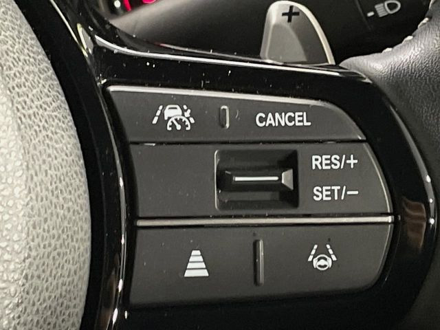 �y�A�_�v�e�B�u�N���[�Y�R���g���[���z�������H�ł̒��������s���y��!!�����ő��x��ۂN���[�Y�R���g���[�����A�Փˌy���V�X�e���ƘA�g���A�O���̎ԗ������m���ĎԊԂ�ۂ悤�ɑ��x���߂��Ă���܂�!!