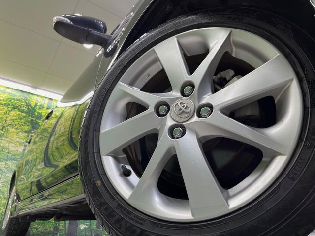 �y����16�C���`�A���~�z�C�[���z�O�ςɃ}�b�`���������A���~�z�C�[���𑕒����Ă���܂��B�e��ЊO�A���~�z�C�[����A�X�^�b�h���X�^�C�����戵�����Ă���܂��B���񂲑��k����������