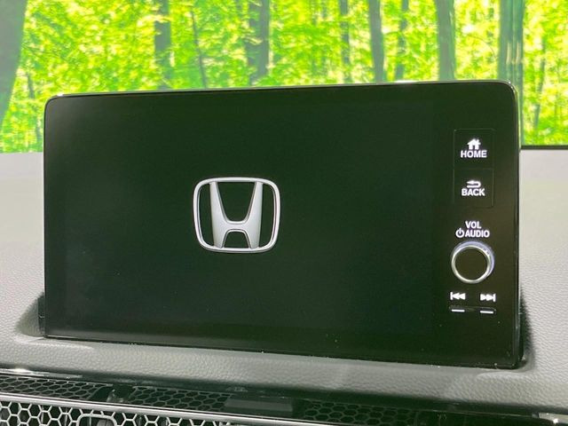 �y9�C���` �z���_�R�l�N�g�f�B�X�v���C�z���F���̍������ʃf�B�X�v���C�Ńi�r�̎g�p��A�������̃X�}�[�g�t�H���ƘA�g����bluetooth�ł̉��y�Đ����\�ł���