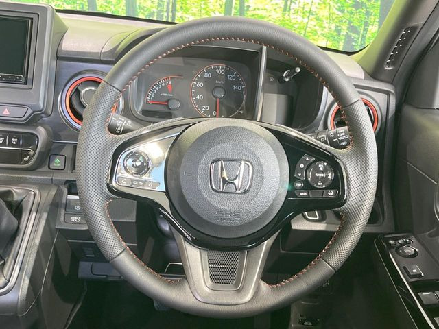 �y�����v�����X�e�A�����O�z�㎿�Ȋv���g�p���邱�ƂŁA��ɂ����������݂ƂĂ��^�]���₷���n���h���ł���