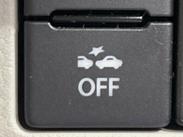 �y�X�Y�L �Z�[�t�e�B�T�|�[�g�z���s���ɑO���̎ԗ�����F�����A�Փ˂������Ȏ��͌x��ƃu���[�L�ŏՓˉ���Ɣ�Q�y�����A�V�X�g�B�����S�Ƀh���C�u�����y���݂��������܂��B