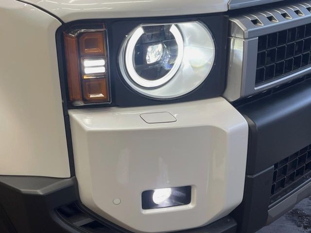 �yLED�w�b�h���C�g�z���V����ԑ��s�����ǍD�Ȏ��E���m�ۂ����S���ĉ^�]�ł��鍂�P�xLED�w�b�h���C�g�𑕔�!�_�����x�������A����d�͂��}�����Ă��܂��B