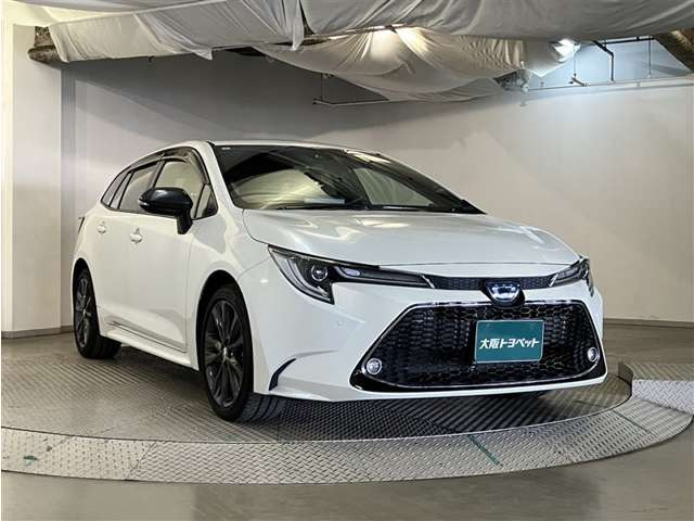 カローラツーリング1.8 ハイブリッド W×B