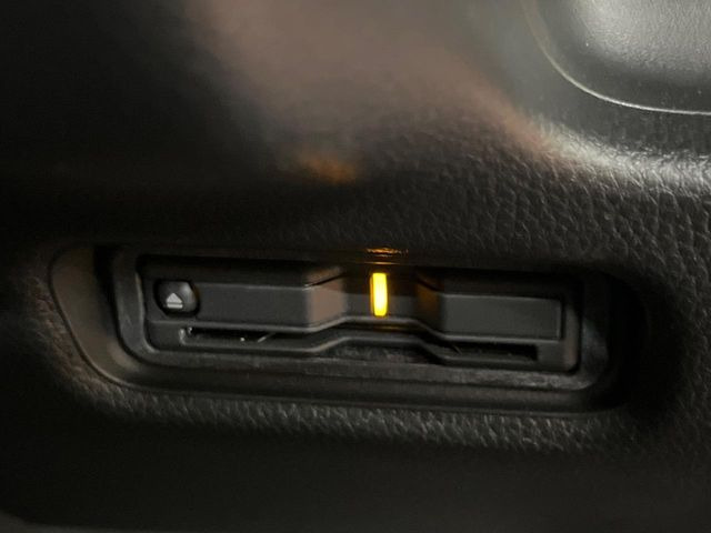 【ETC】高速道路の料金所をストレスなく通過!話題のスポットやサービスエリアに多い「スマートIC」利用時は必須のアイテムです。当店でセットアップを実施、ご納車当日からすぐにご利用いただけます!