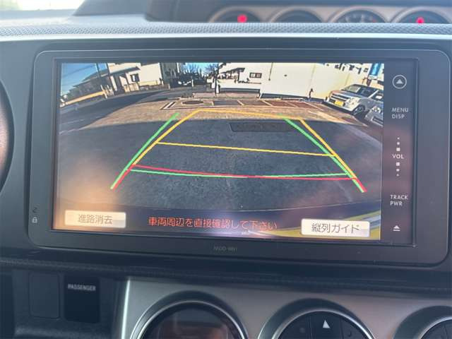 �o�b�N���j�^