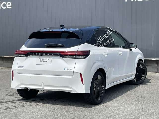 ノートオーラ1.2 G レザーエディション