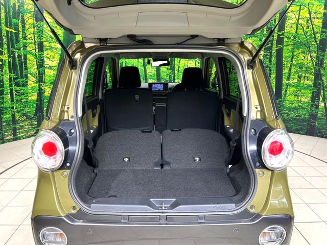 ���i�̂���������ʋ΁A���}���ɏ\���ȉ׎��X�y�[�X���m�ۂ��Ă���܂��B�Z�J���h�V�[�g��|���ƁA�傫�ȉו��̐ύڂ��\�ł���