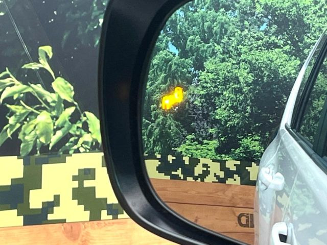 �y�u���C���h�X�|�b�g���j�^�[�z���s���A�h�A�~���[�̎��p�ɂȂ�₷���ӏ��Ɍ㑱�Ԃ��ڋ߂���ƃT�C�h�~���[�̃����Y�Ɍx����\��!�h���C�o�[�ɒ��ӊ��N�����Ă���܂��B