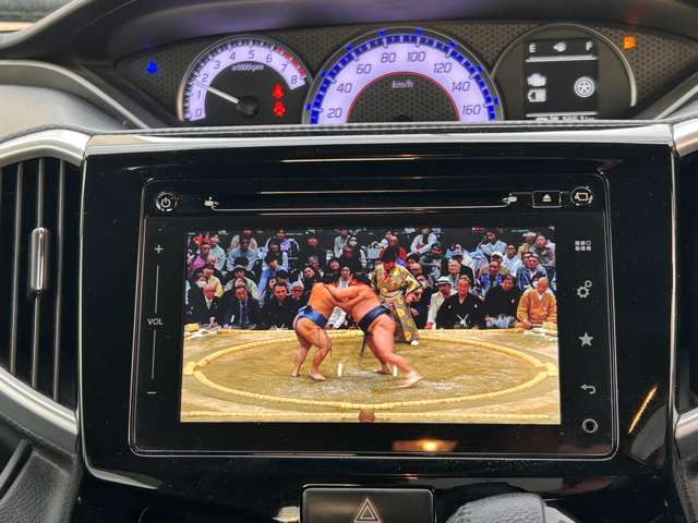 �A���E���h�r���[���j�^�[������