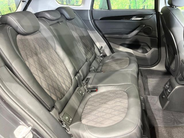 �y�n�[�t���U�[�V�[�g�z�������ƍ���S�n�𗼗������l�C�̃V�[�g���w�ʁE���ʂ̃t�@�u���b�N�f�ނ́A�ʋC���̗ǂ��⊊��ɂ����ɗD��Ă��܂��B�C���╞���ɍ��E���ꂸ���K�ɂ���肢�������܂��B