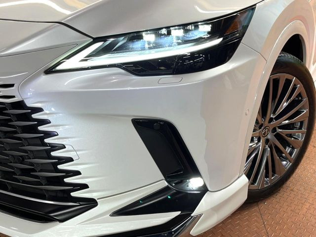 �y�O��LED�w�b�h���C�g�z�X�^�C���b�V���Ȍ����ڂ̎O��LED�w�b�h���C�g�𑕔���X�^�C�������łȂ��A��Ԃ̑��s�����E�ǍD�ň��S���Ă���肢�������܂��B