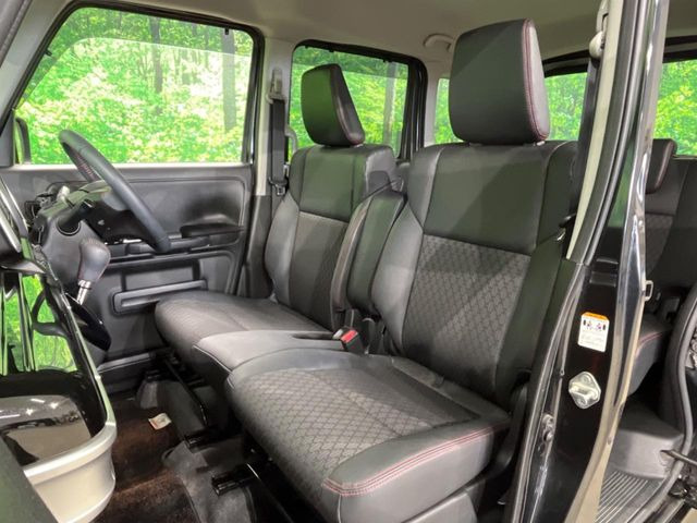 �y�n�[�t���U�[�V�[�g�z�������ƍ���S�n�𗼗������l�C�̃V�[�g���w�ʁE���ʂ̃t�@�u���b�N�f�ނ́A�ʋC���̗ǂ��⊊��ɂ����ɗD��Ă��܂��B�C���╞���ɍ��E���ꂸ���K�ɂ���肢�������܂��B