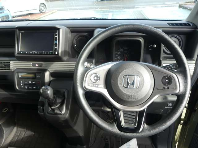 N-VAN+スタイル ファン 4WD