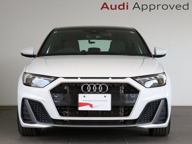 A1スポーツバック25 TFSI Sライン