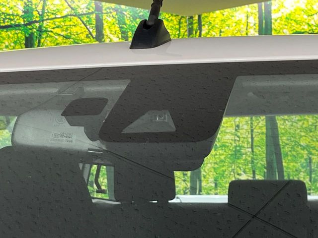 �y�g���^�Z�[�t�e�B�Z���X�z���s���ɑO���̎ԗ�����F�����A�Փ˂������Ȏ��͌x��ƃu���[�L�ŏՓˉ���Ɣ�Q�y�����A�V�X�g�B�����S�Ƀh���C�u�����y���݂��������܂��B